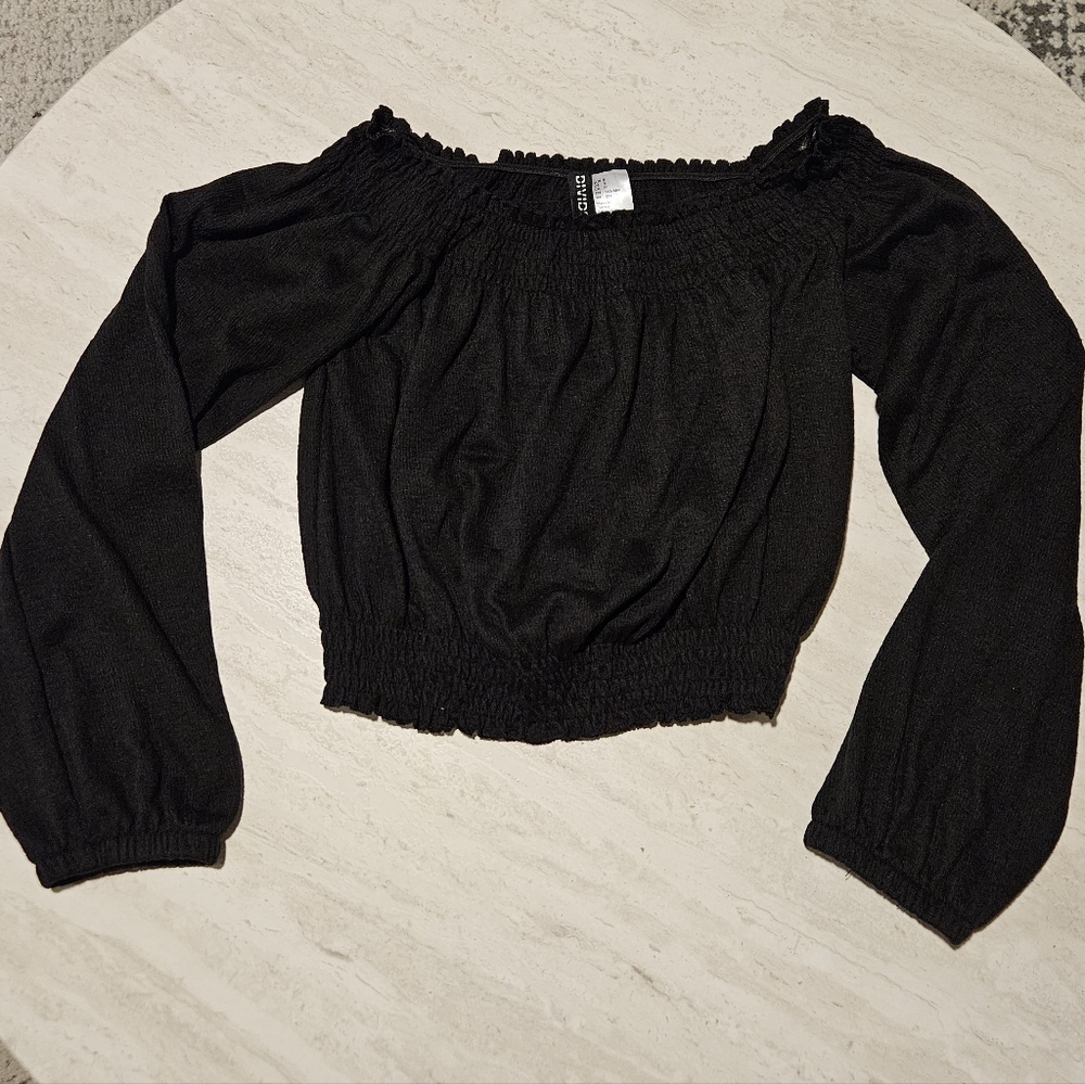 NWT H&M Black Off-Shoulder Blouse
